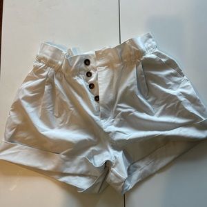 White bucket shorts, high waisted, XL, button up